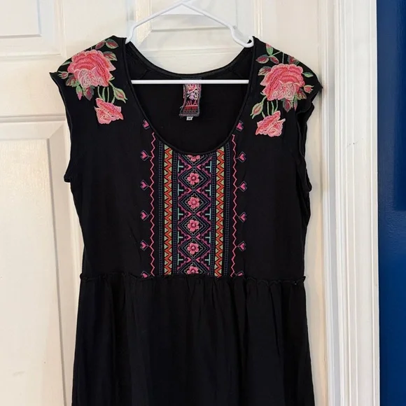 Women’s Johnny Was Black Tunic Dress with Pink & Green Floral Embroidery Size M - Picture 2 of 9